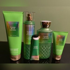 Bath & Body Works Waikiki Beach Coconut 5-Piece Christmas Gift Set
